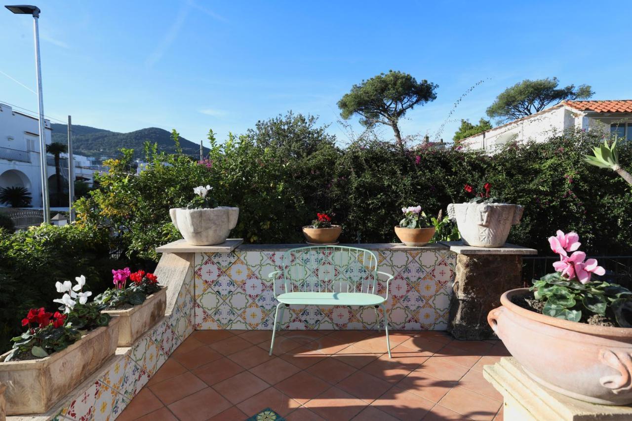 Villa Gianturco - Luxury In The Green Island 伊斯基亚 外观 照片